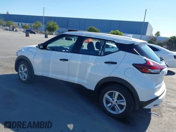 2024 Nissan Kicks S with VIN 3N1CP5BV5RL569637, listed as a IAAI auction lot 43091413 with 27,222 mi miles and . Bid and sale history available at DreamBid. Image 3.