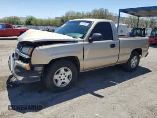 2005 Chevrolet Silverado 1500 Work Truck z VIN 1GCEC14V65Z308365, wystawiony jako Copart lot #63710955 z przebiegiem 202 711 mil mil oraz Szkoda całkowita • Salvage title. Historia ofert i sprzedaży dostępna na DreamBid. Obrazek 1.