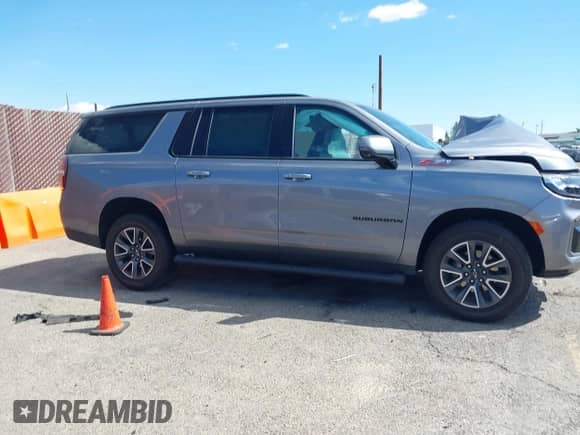 2022 Chevrolet Suburban Z71 с VIN 1GNSKDKDXNR331866, выставлен на аукционе IAAI как лот 41950396 с пробегом Не указан миль и . История ставок и продаж доступна на DreamBid. Изображение 13.