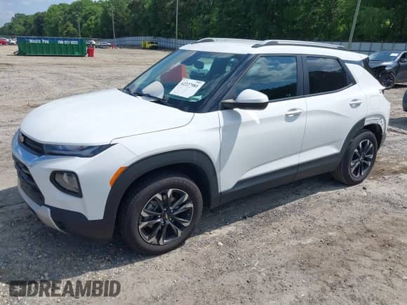 2021 Chevrolet TrailBlazer LT z VIN KL79MPS20MB155240, wystawiony jako IAAI lot #42227981 z przebiegiem 46 429 mil mil oraz . Historia ofert i sprzedaży dostępna na DreamBid. Obrazek 2.