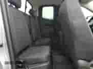 2018 Chevrolet Colorado 4WD LT z VIN 1GCHTCEN8J1139661, wystawiony jako Copart lot #63599795 z przebiegiem 96 941 mil mil oraz Szkoda całkowita • Salvage title. Historia ofert i sprzedaży dostępna na DreamBid. Obrazek 10.