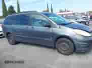 2007 Toyota Sienna LE с VIN 5TDZK23C77S066359, выставлен на аукционе IAAI как лот 43412501 с пробегом 187 210 миль миль и . История ставок и продаж доступна на DreamBid. Изображение 18.