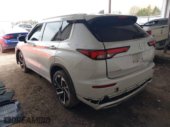 2023 Mitsubishi Outlander SEL with VIN JA4J4VA8XPZ037986, listed as a IAAI auction lot 41777200 with 49,445 mi miles and . Bid and sale history available at DreamBid. Image 3.