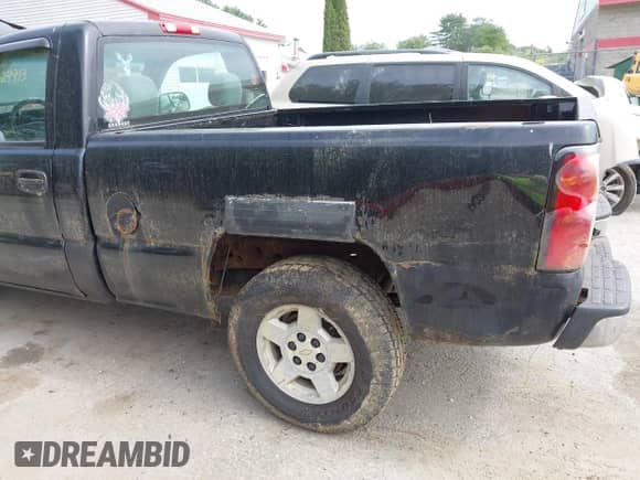 2006 Chevrolet Silverado 1500 Work Truck с VIN 3GCEK14V96G196360, выставлен на аукционе IAAI как лот 43024913 с пробегом 183 026 миль миль и . История ставок и продаж доступна на DreamBid. Изображение 6.