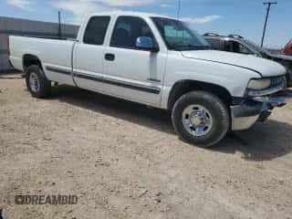 2000 Chevrolet Silverado 2500 LS с VIN 1GCGC29U4YE309802, выставлен на аукционе Copart как лот 67415804 с пробегом 152 899 миль миль и Списание • Salvage title. История ставок и продаж доступна на DreamBid. Изображение 4.
