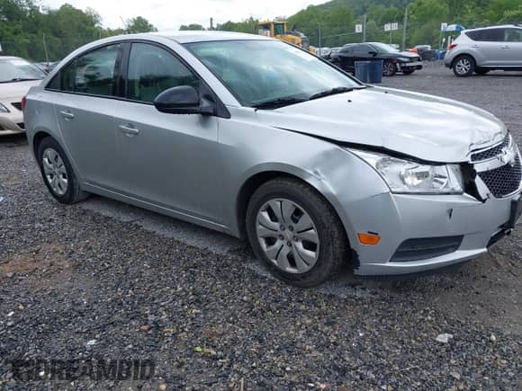 2014 Chevrolet Cruze LS with VIN 1G1PB5SHXE7158197, listed as a IAAI auction lot 42496148 with 248,086 mi miles and . Bid and sale history available at DreamBid. Image 1.