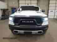 2024 Ram 1500 Rebel z VIN 1C6SRFLT5RN208244, wystawiony jako Copart lot #83458874 z przebiegiem 6 193 mil mil oraz Szkoda całkowita • Salvage title. Historia ofert i sprzedaży dostępna na DreamBid. Obrazek 5.