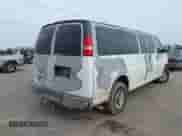 2008 Chevrolet Express Passenger z VIN 1GAHG39K881142695, wystawiony jako IAAI lot #41257254 z przebiegiem 261 076 mil mil oraz . Historia ofert i sprzedaży dostępna na DreamBid. Obrazek 4.