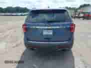 2018 Ford Explorer XLT с VIN 1FM5K7DH8JGB64349, выставлен на аукционе IAAI как лот 42722121 с пробегом 55 253 миль миль и . История ставок и продаж доступна на DreamBid. Изображение 17.