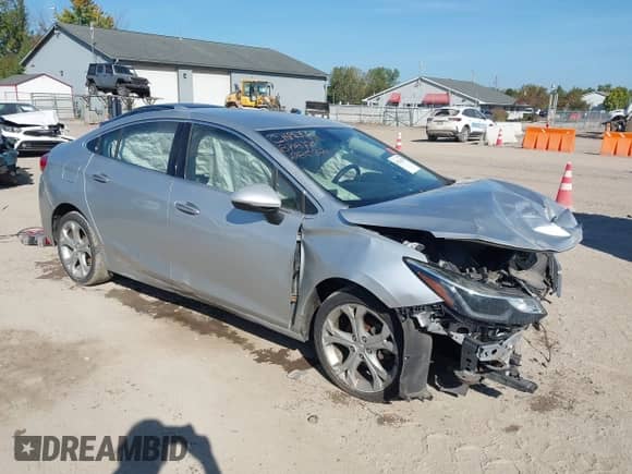 2017 Chevrolet Cruze Premier с VIN 1G1BF5SM6H7230139, выставлен на аукционе IAAI как лот 43212035 с пробегом 142 516 миль миль и . История ставок и продаж доступна на DreamBid. Изображение 1.