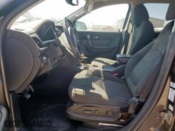 2017 Chevrolet Traverse LT z VIN 1GNKRHKD9HJ222661, wystawiony jako Copart lot #70209835 z przebiegiem 126 847 mil mil oraz Szkoda całkowita • Salvage title. Historia ofert i sprzedaży dostępna na DreamBid. Obrazek 7.