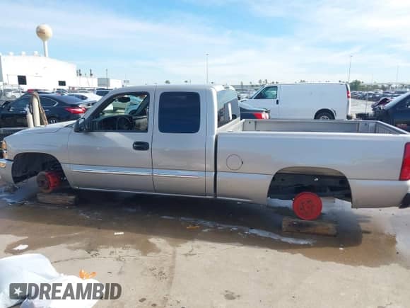 2005 GMC Sierra 1500 SLE z VIN 2GTEC19TX51217941, wystawiony jako IAAI lot #41333257 z przebiegiem 273 832 mil mil oraz . Historia ofert i sprzedaży dostępna na DreamBid. Obrazek 14.