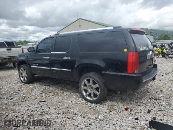 2008 Cadillac Escalade ESV with VIN 1GYFK66808R210474, listed as a Copart auction lot 55596155 with 247,894 mi miles and Non repairable. Bid and sale history available at DreamBid. Image 2.