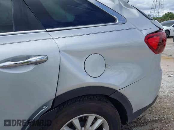 2019 Kia Sorento LX with VIN 5XYPG4A3XKG577478, listed as a IAAI auction lot 42248745 with 142,153 mi miles and . Bid and sale history available at DreamBid. Image 13.