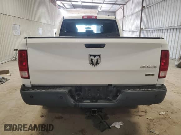 2012 Ram 1500 ST z VIN 1C6RD7FP7CS155671, wystawiony jako Copart lot #72000105 z przebiegiem 103 690 mil mil oraz Czysty tytuł • Clean title. Historia ofert i sprzedaży dostępna na DreamBid. Obrazek 6.