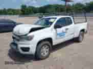 2019 Chevrolet Colorado 2WD Work Truck с VIN 1GCHSBEA9K1295316, выставлен на аукционе IAAI как лот 42519978 с пробегом 141 216 миль миль и . История ставок и продаж доступна на DreamBid. Изображение 2.