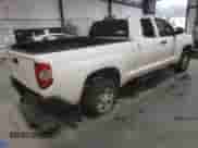 2019 Toyota Tundra SR с VIN 5TFUM5F1XKX083627, выставлен на аукционе Copart как лот 67292995 с пробегом 88 481 миль миль и Списание • Salvage title. История ставок и продаж доступна на DreamBid. Изображение 3.