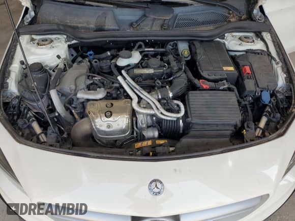 2014 Mercedes-Benz CLA 45 AMG с VIN WDDSJ5CB0EN037923, выставлен на аукционе Copart как лот 69415865 с пробегом 103 382 миль миль и Чистый • Clean title. История ставок и продаж доступна на DreamBid. Изображение 11.