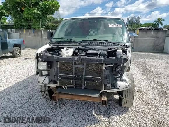 2015 Chevrolet Express Cargo z VIN 1GCWGFCF9F1233046, wystawiony jako Copart lot #71058955 z przebiegiem 212 481 mil mil oraz Szkoda całkowita • Salvage title. Historia ofert i sprzedaży dostępna na DreamBid. Obrazek 15.