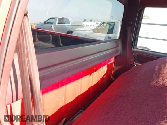 1995 GMC Sierra 1500 с VIN 1GTEC14Z8SZ552548, выставлен на аукционе IAAI как лот 42990218 с пробегом 234 416 миль миль и . История ставок и продаж доступна на DreamBid. Изображение 8.