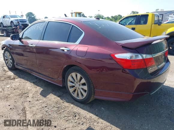 2013 Honda Accord EX-L z VIN 1HGCR2F81DA029598, wystawiony jako IAAI lot #42718353 z przebiegiem 220 720 mil mil oraz . Historia ofert i sprzedaży dostępna na DreamBid. Obrazek 3.