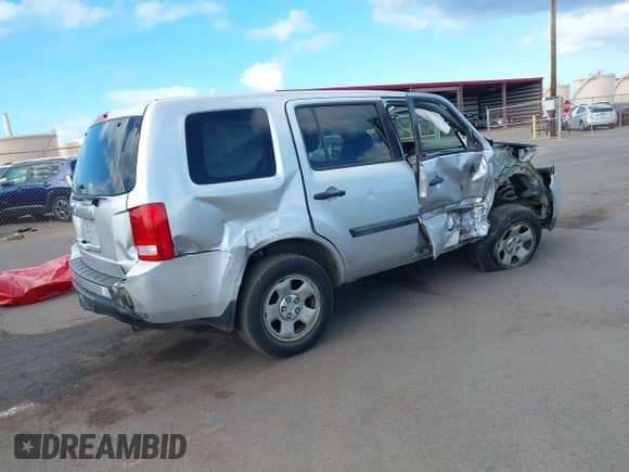 2014 Honda Pilot LX с VIN 5FNYF3H25EB016793, выставлен на аукционе IAAI как лот 42677646 с пробегом 98 886 миль миль и . История ставок и продаж доступна на DreamBid. Изображение 4.