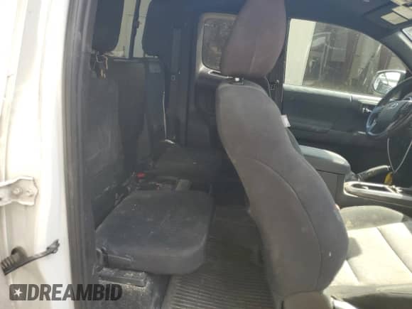 2020 Toyota Tacoma SR с VIN 3TYSZ5AN6LT001956, выставлен на аукционе Copart как лот 71068235 с пробегом 50 009 миль миль и Списание • Salvage title. История ставок и продаж доступна на DreamBid. Изображение 10.