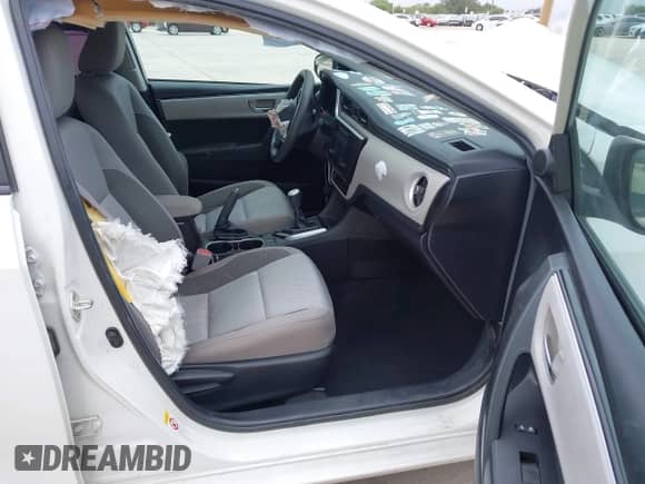 2019 Toyota Corolla L с VIN 5YFBURHE8KP888748, выставлен на аукционе IAAI как лот 42883263 с пробегом 67 278 миль миль и . История ставок и продаж доступна на DreamBid. Изображение 5.