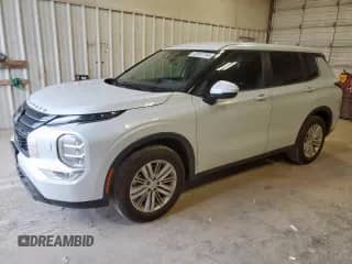 2024 Mitsubishi Outlander ES with VIN JA4J4UA87RZ079707, listed as a Copart auction lot 62912755 with 14,129 mi miles and Clean title. Bid and sale history available at DreamBid. Image 1.