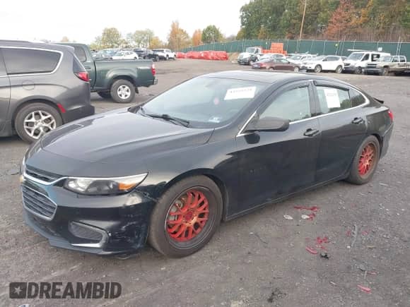 2018 Chevrolet Malibu LT z VIN 1G1ZD5ST3JF152636, wystawiony jako IAAI lot #43525579 z przebiegiem 135 976 mil mil oraz . Historia ofert i sprzedaży dostępna na DreamBid. Obrazek 20.