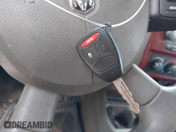 2005 Dodge Dakota SLT с VIN 1D7HW48NX5S260884, выставлен на аукционе IAAI как лот 43479594 с пробегом 238 998 миль миль и . История ставок и продаж доступна на DreamBid. Изображение 11.