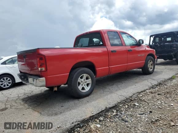 2006 Dodge 1500 ST z VIN 1D7HA18N46J207960, wystawiony jako Copart lot #56567605 z przebiegiem 240 338 mil mil oraz Czysty tytuł • Clean title. Historia ofert i sprzedaży dostępna na DreamBid. Obrazek 3.