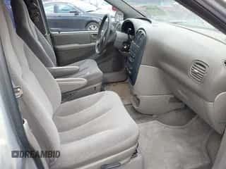 2002 Dodge Caravan Sport with VIN 1B4GP44302B671470, listed as a IAAI auction lot 43462538 with 208,961 mi miles and . Bid and sale history available at DreamBid. Image 5.