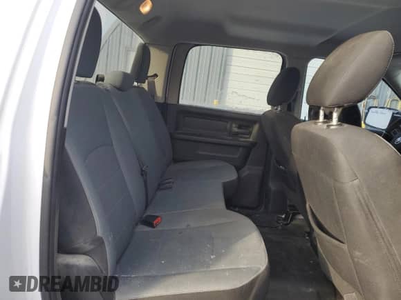 2022 Ram 1500 Tradesman z VIN 1C6RR7KT0NS195131, wystawiony jako Copart lot #88096055 z przebiegiem 95 211 mil mil oraz Szkoda całkowita • Salvage title. Historia ofert i sprzedaży dostępna na DreamBid. Obrazek 10.