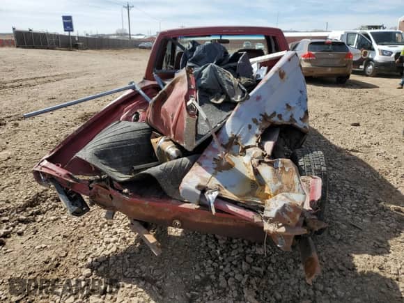 1984 Chevrolet S-10 с VIN 1GCCS14B0E8243194, выставлен на аукционе Copart как лот 48762324 с пробегом Не указан миль и На запчасти • Non repairable. История ставок и продаж доступна на DreamBid. Изображение 6.