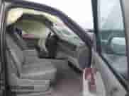 2007 Chevrolet Tahoe LTZ z VIN 1GNFK13087R151459, wystawiony jako IAAI lot #42929170 z przebiegiem 207 771 mil mil oraz . Historia ofert i sprzedaży dostępna na DreamBid. Obrazek 5.