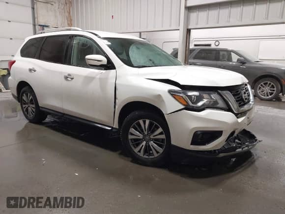 2019 Nissan Pathfinder Platinum with VIN 5N1DR2MM0KC601065, listed as a IAAI auction lot 41901110 with 71,067 mi miles and . Bid and sale history available at DreamBid. Image 1.