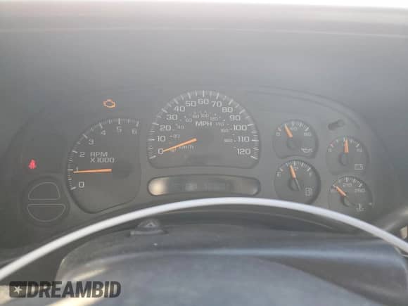 2005 Chevrolet Silverado 1500 z VIN 1GCEC14V85Z152121, wystawiony jako Copart lot #49005945 z przebiegiem 323 251 mil mil oraz Szkoda całkowita • Salvage title. Historia ofert i sprzedaży dostępna na DreamBid. Obrazek 9.