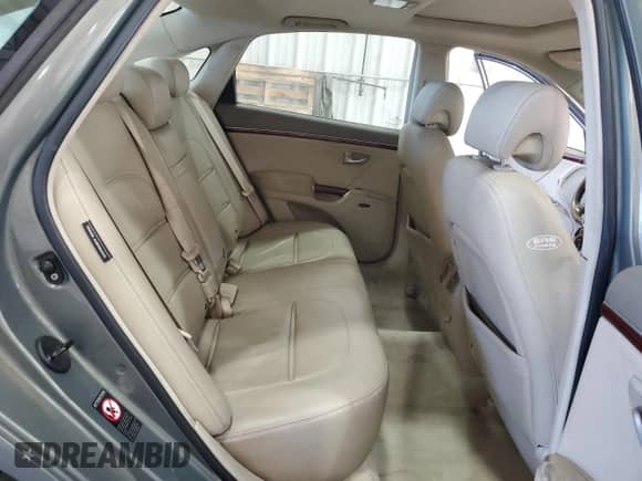 2006 Hyundai Azera SE с VIN KMHFC46F76A137763, выставлен на аукционе Copart как лот 82267215 с пробегом 146 719 миль миль и Списание • Salvage title. История ставок и продаж доступна на DreamBid. Изображение 10.