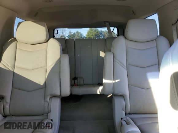 2018 Cadillac Escalade Premium Luxury z VIN 1GYS4CKJ9JR319277, wystawiony jako Copart lot #83877595 z przebiegiem 97 208 mil mil oraz Szkoda całkowita • Salvage title. Historia ofert i sprzedaży dostępna na DreamBid. Obrazek 10.