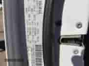 2015 Ram 1500 Laramie z VIN 1C6RR7NT4FS631718, wystawiony jako Copart lot #68492844 z przebiegiem 147 034 mil mil oraz Czysty tytuł • Clean title. Historia ofert i sprzedaży dostępna na DreamBid. Obrazek 12.