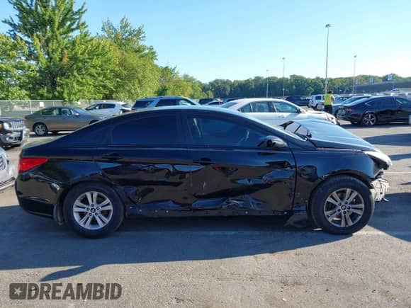 2013 Hyundai Sonata GLS с VIN 5NPEB4AC2DH643880, выставлен на аукционе IAAI как лот 43074127 с пробегом 193 558 миль миль и . История ставок и продаж доступна на DreamBid. Изображение 13.