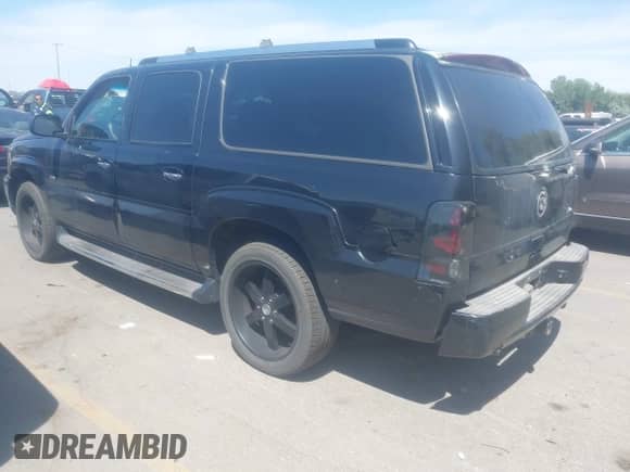 2004 Cadillac Escalade ESV Platinum Edition with VIN 3GYFK66N64G103607, listed as a IAAI auction lot 42607258 with 180,727 mi miles and . Bid and sale history available at DreamBid. Image 3.