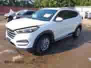 2017 Hyundai Tucson SE z VIN KM8J33A40HU478367, wystawiony jako IAAI lot #43218734 z przebiegiem 120 833 mil mil oraz . Historia ofert i sprzedaży dostępna na DreamBid. Obrazek 20.