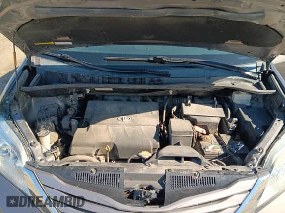 2015 Toyota Sienna Limited with VIN 5TDDK3DC5FS094285, listed as a Copart auction lot 69846845 with 104,048 mi miles and Salvage title. Bid and sale history available at DreamBid. Image 11.