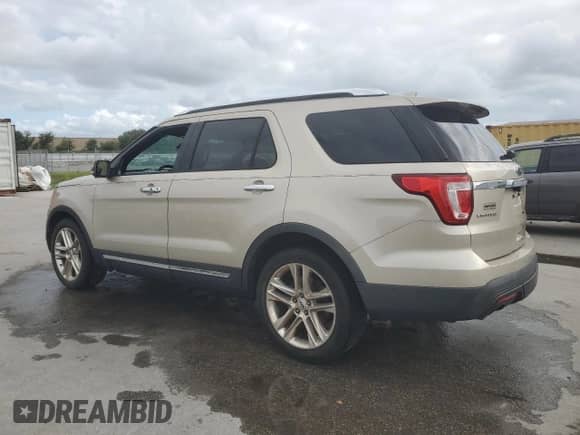2017 Ford Explorer Limited z VIN 1FM5K7F83HGE19819, wystawiony jako Copart lot #84980455 z przebiegiem 151 797 mil mil oraz Szkoda całkowita • Salvage title. Historia ofert i sprzedaży dostępna na DreamBid. Obrazek 2.