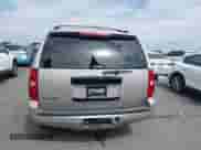 2007 Chevrolet Tahoe LTZ с VIN 1GNFC13J97R303920, выставлен на аукционе IAAI как лот 42184709 с пробегом 175 407 миль миль и . История ставок и продаж доступна на DreamBid. Изображение 15.