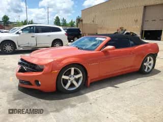 2012 Chevrolet Camaro 1LT z VIN 2G1FB3D31C9139857, wystawiony jako Copart lot #64821935 z przebiegiem 63 699 mil mil oraz Szkoda całkowita • Salvage title. Historia ofert i sprzedaży dostępna na DreamBid. Obrazek 1.