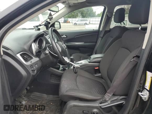 2019 Dodge Journey SE z VIN 3C4PDDBG0KT739234, wystawiony jako Copart lot #81740585 z przebiegiem 95 831 mil mil oraz Szkoda całkowita • Salvage title. Historia ofert i sprzedaży dostępna na DreamBid. Obrazek 7.