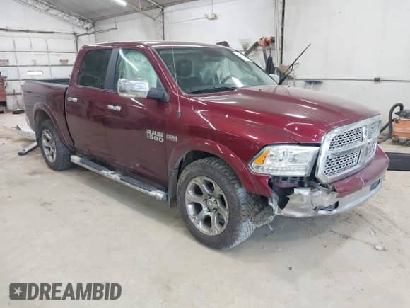 2017 Ram 1500 Laramie z VIN 1C6RR7NT2HS749317, wystawiony jako IAAI lot #43199843 z przebiegiem 132 227 mil mil oraz . Historia ofert i sprzedaży dostępna na DreamBid. Obrazek 1.